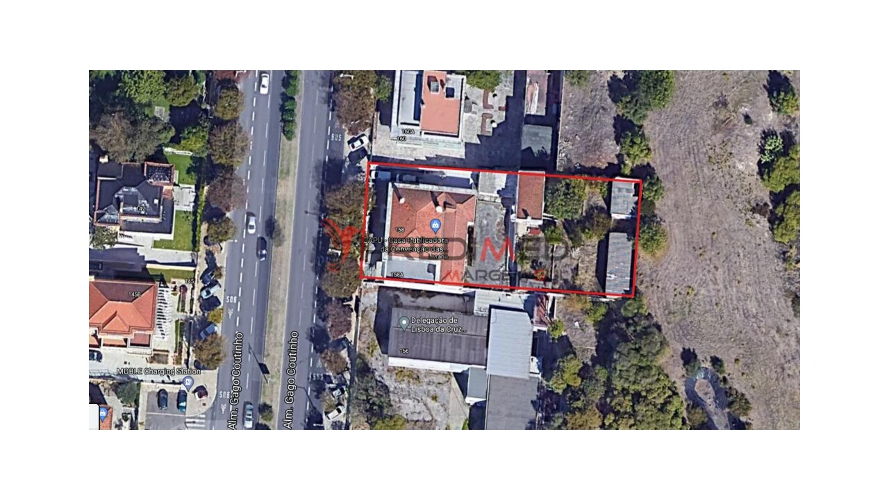 Moradia T5 para Venda em Alvalade Foto 1