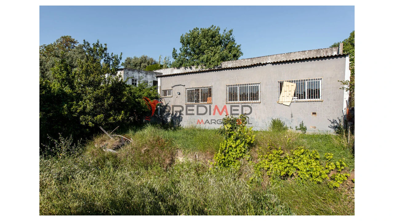 Moradia T5 para Venda em Alvalade Foto 19