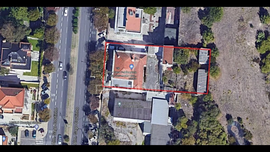 Moradia T5 para Venda em Alvalade