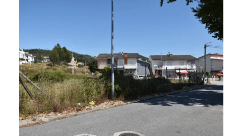 Terreno para Venda em Fânzeres e São Pedro da Cova