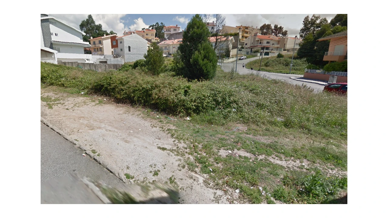 Terreno para Venda em Fânzeres e São Pedro da Cova Foto 6