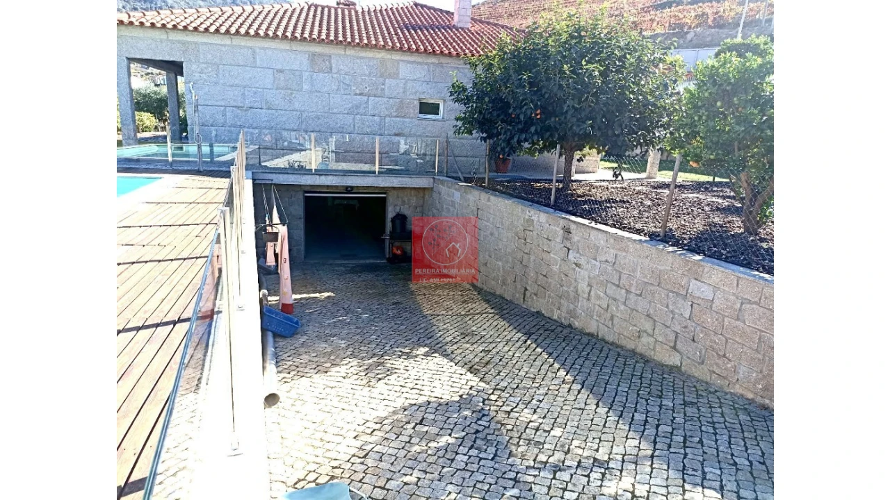 Moradia T4 para Venda em Parada do Bispo e Valdigem Foto 7