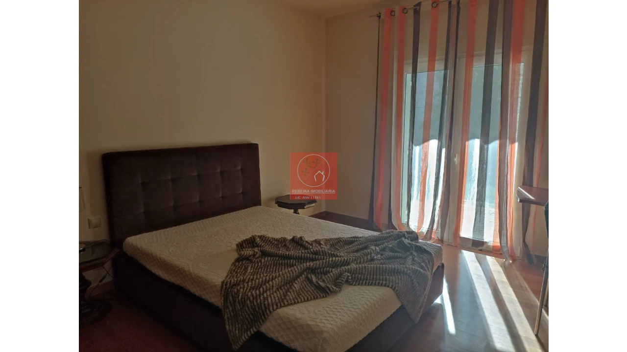 Moradia T4 para Venda em Parada do Bispo e Valdigem Foto 24