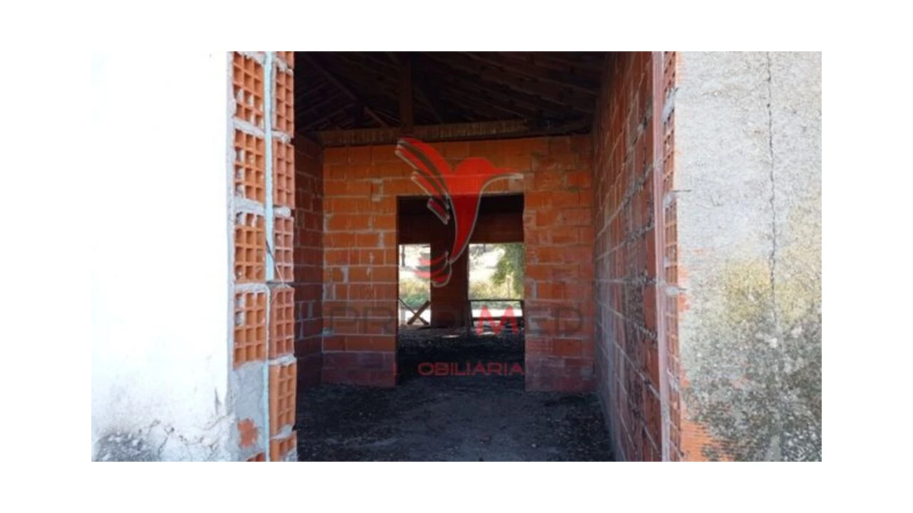 Moradia T3 para Venda em Couço Foto 9