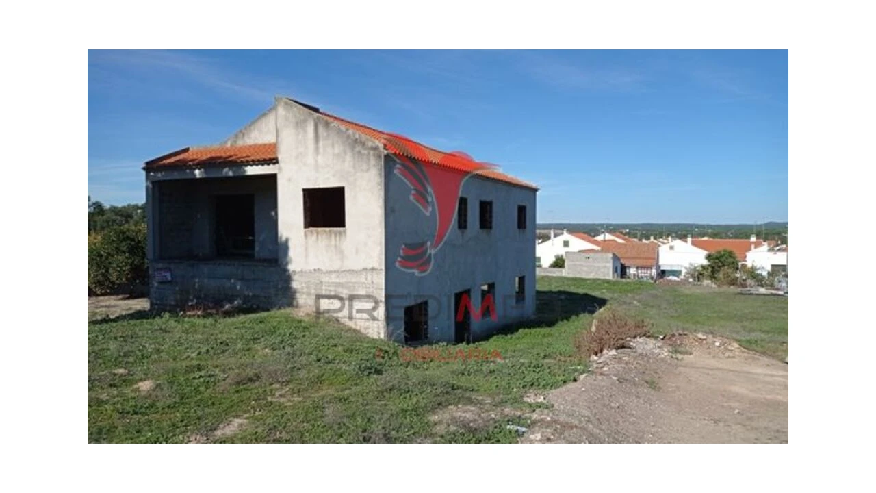 Moradia T3 para Venda em Couço Foto 1