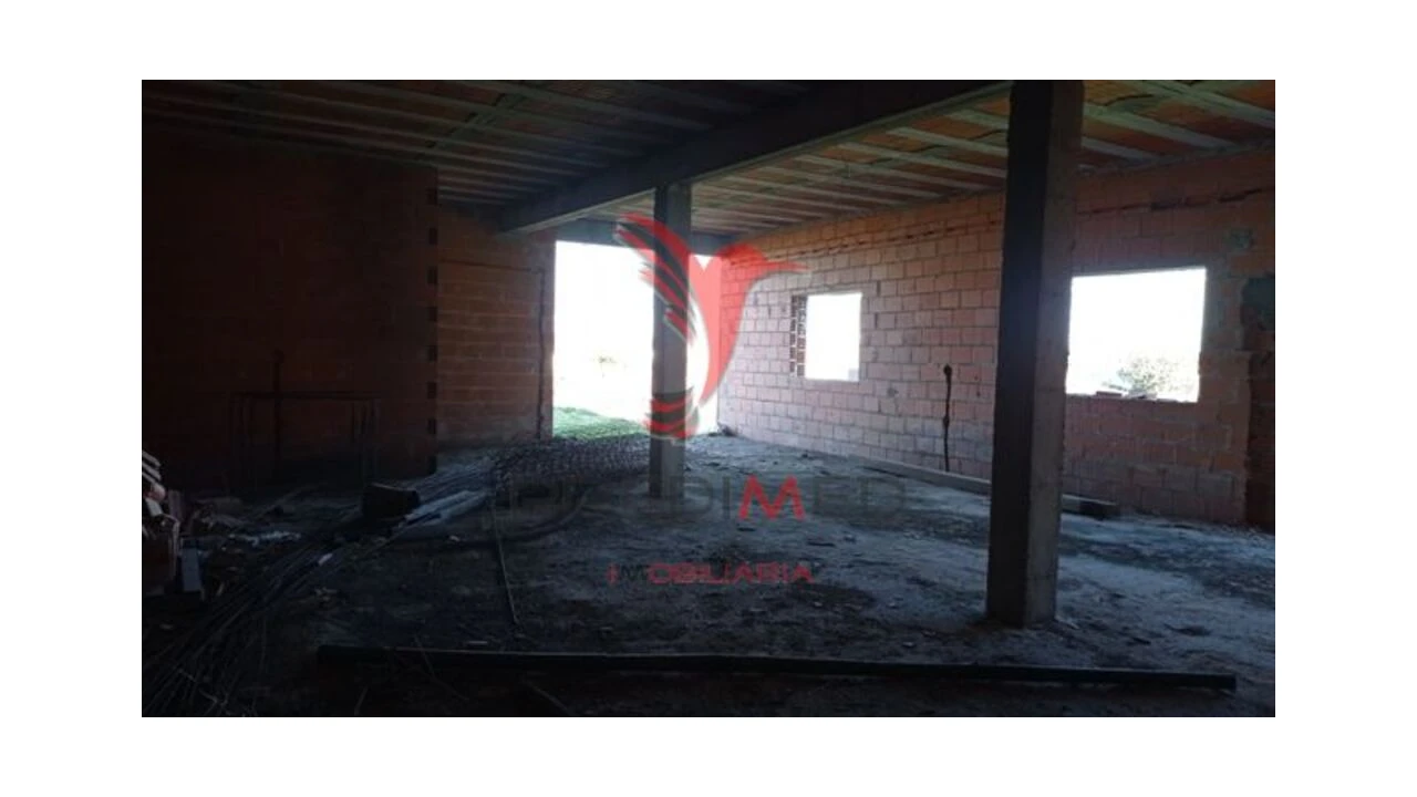 Moradia T3 para Venda em Couço Foto 6