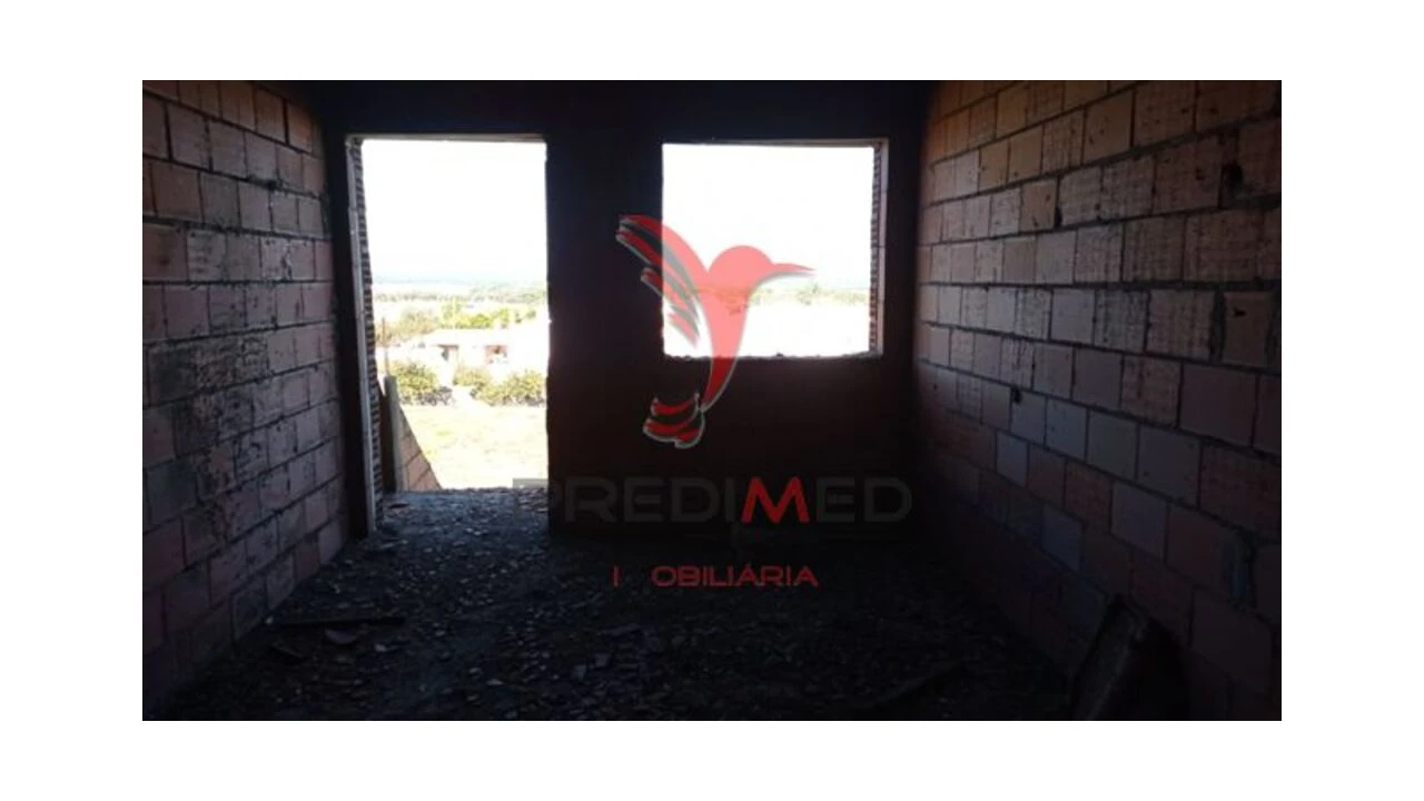 Moradia T3 para Venda em Couço Foto 16