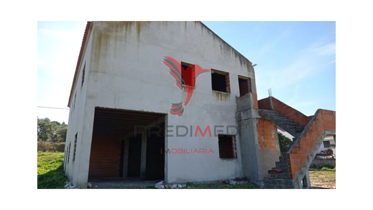 Moradia T3 para Venda em Couço Foto 3