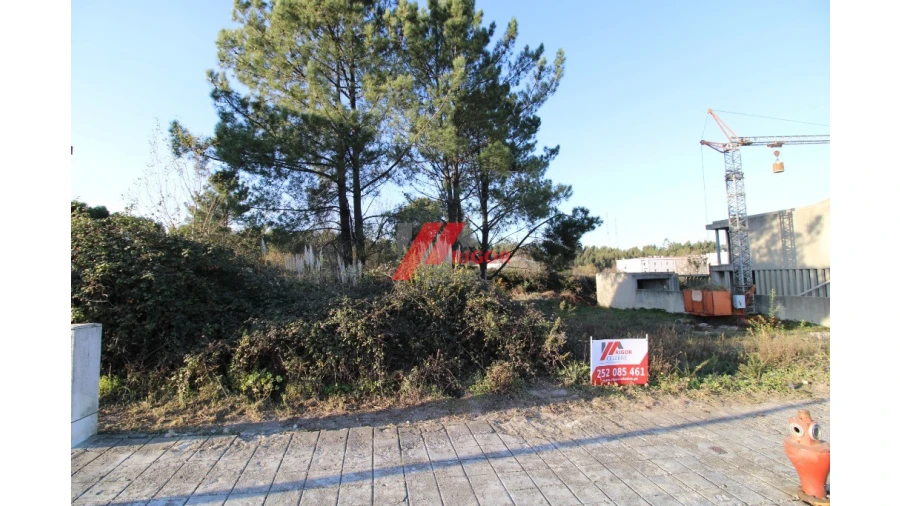 Terreno para Venda em Ermesinde Foto 2