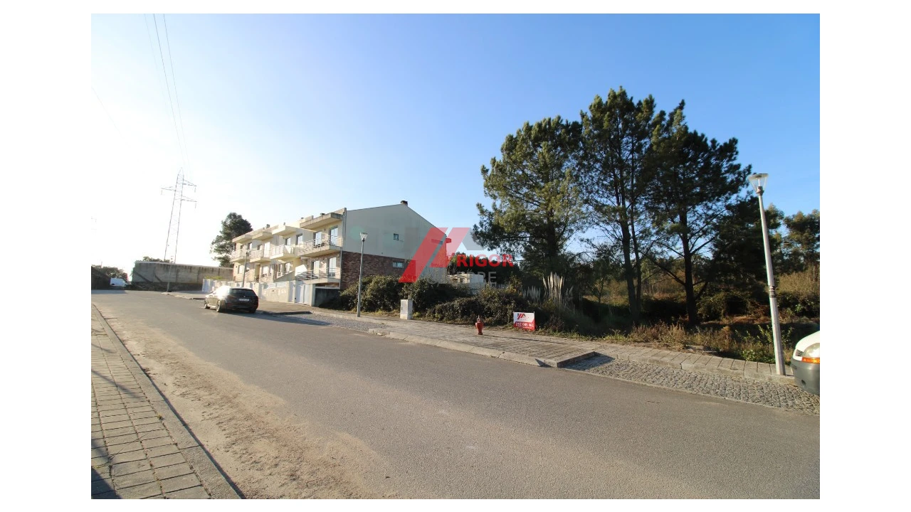 Terreno para Venda em Ermesinde Foto 3