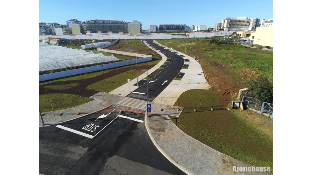 Terreno para Venda em Ponta Delgada (São Pedro) Foto 1