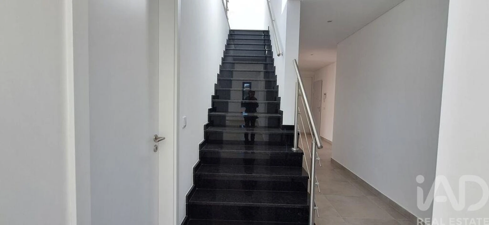 Apartamento T4 para Venda em Tavira (Santa Maria e Santiago) Foto 18