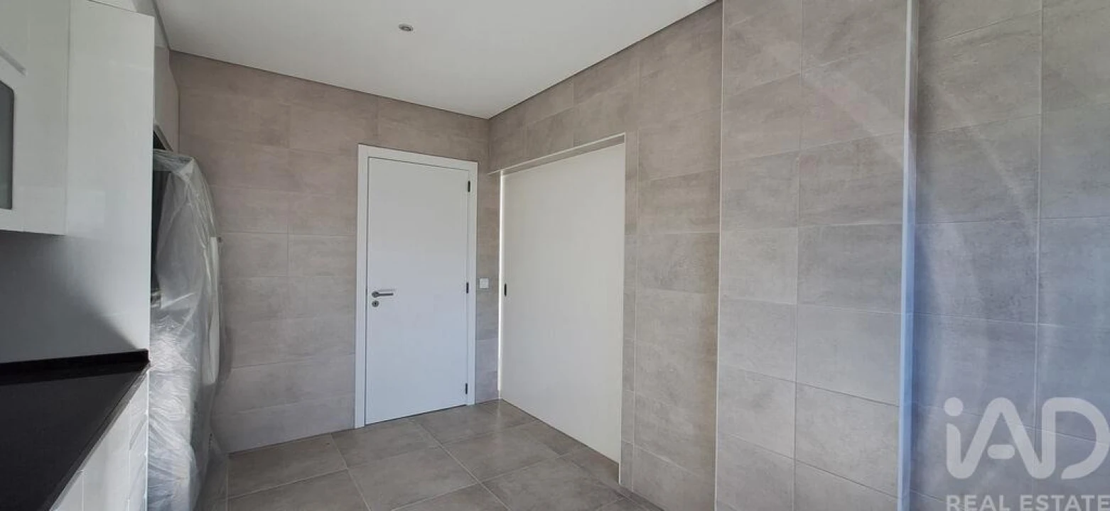 Apartamento T4 para Venda em Tavira (Santa Maria e Santiago) Foto 13