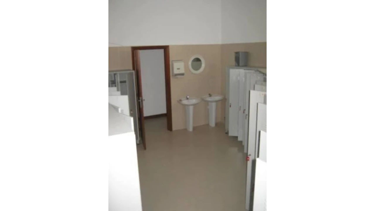 Armazém para Venda em Ronfe Foto 13