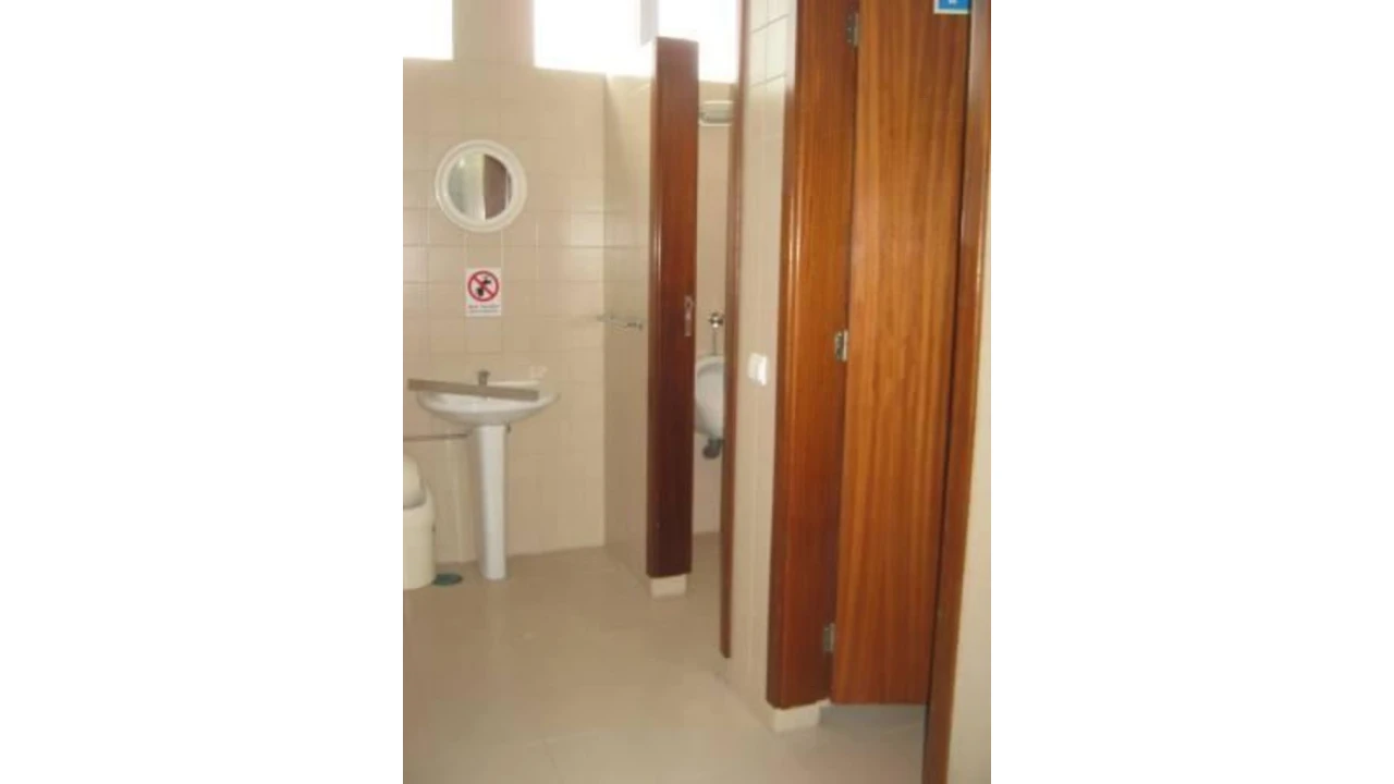 Armazém para Venda em Ronfe Foto 11