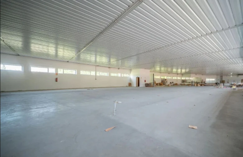 Armazém para Venda em Ronfe Foto 2