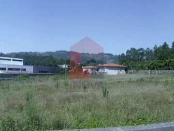 Terreno para Venda em Vila Verde e Barbudo