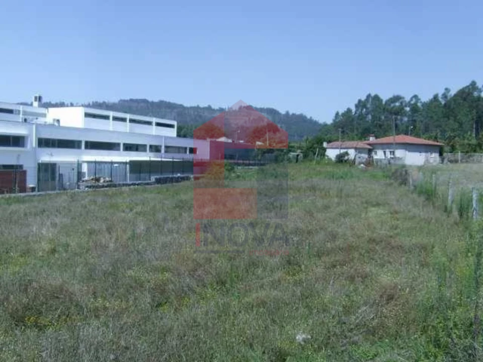 Terreno para Venda em Vila Verde e Barbudo Foto 3