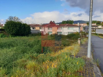 Terreno para Venda em Vila Verde e Barbudo