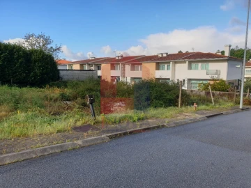 Terreno para Venda em Vila Verde e Barbudo