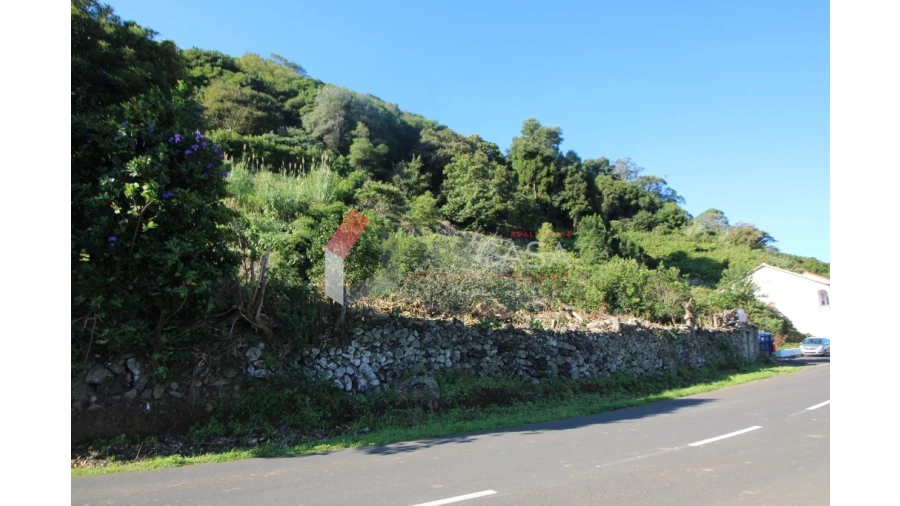 Terreno para Venda em Fontinhas