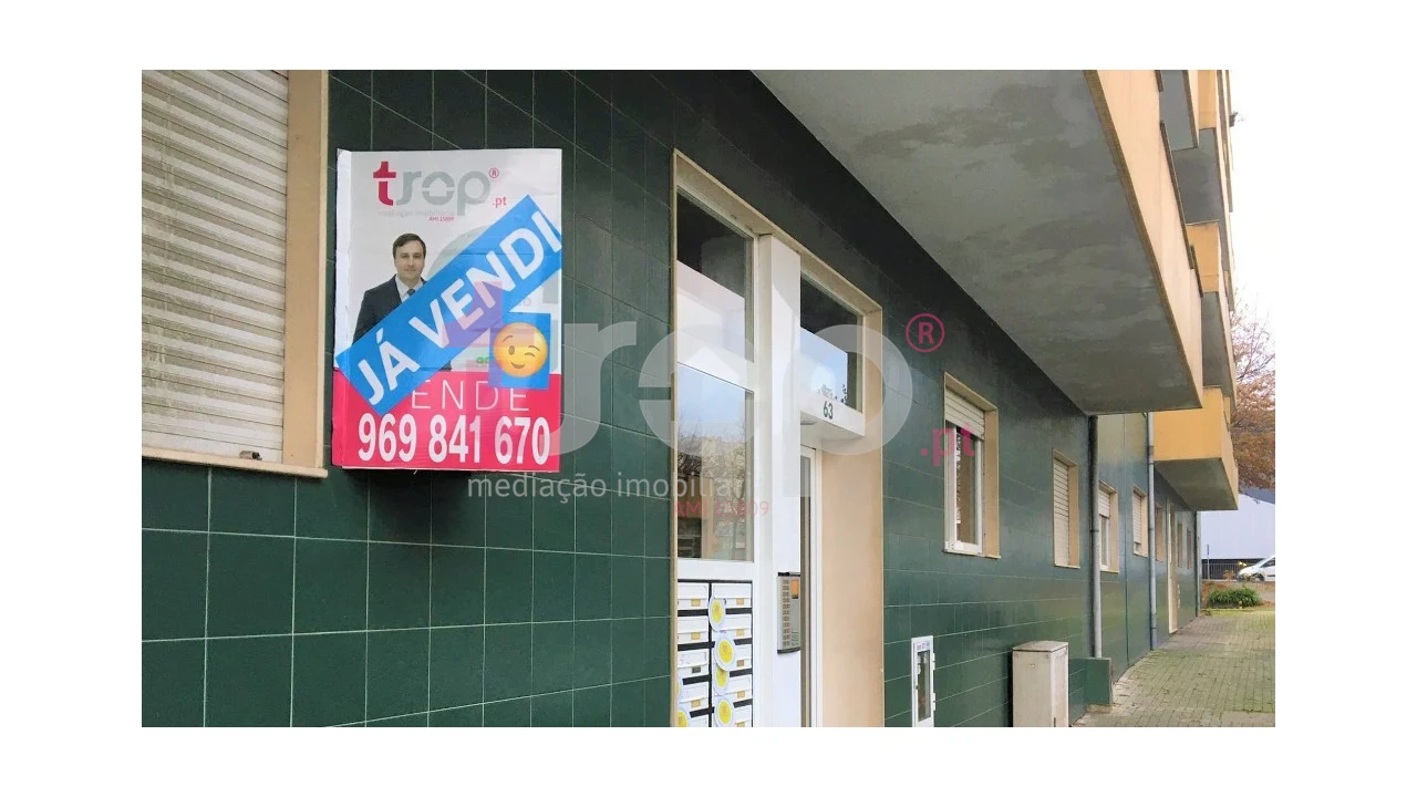 Apartamento T2 para Venda em Arcozelo Foto 1