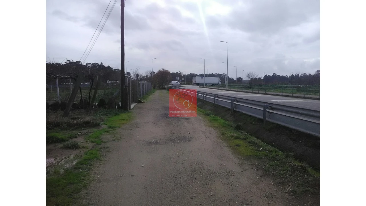 Terreno para Venda em Palmeira de Faro e Curvos Foto 2