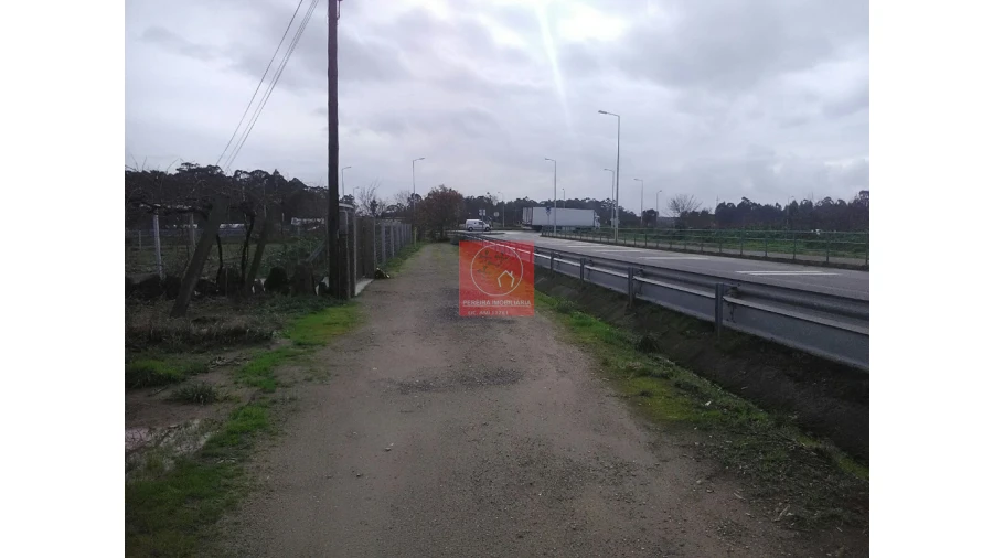 Terreno para Venda em Palmeira de Faro e Curvos Foto 2