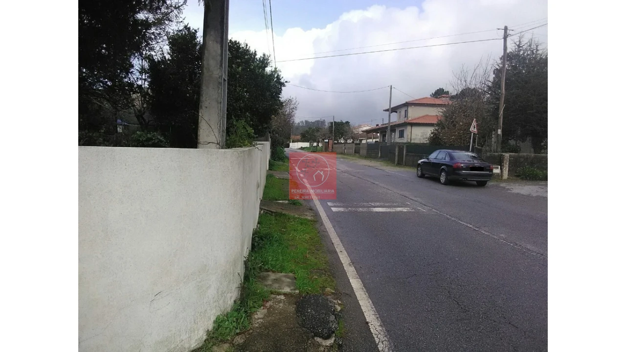 Terreno para Venda em Palmeira de Faro e Curvos Foto 3