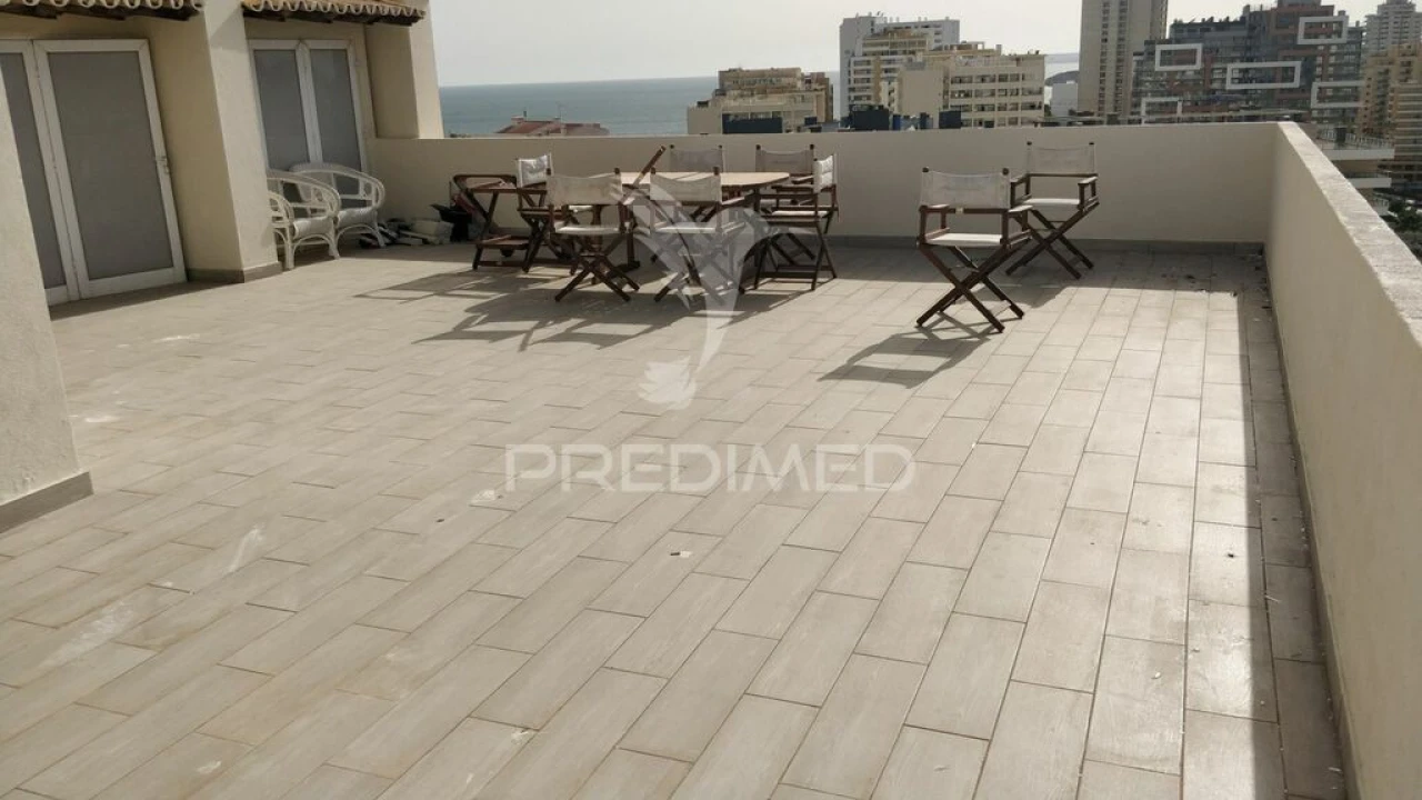 Apartamento T3 para Venda em Portimão Foto 3