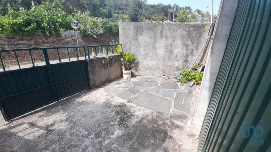 Garagem para Venda em Cadafaz e Colmeal Foto 5