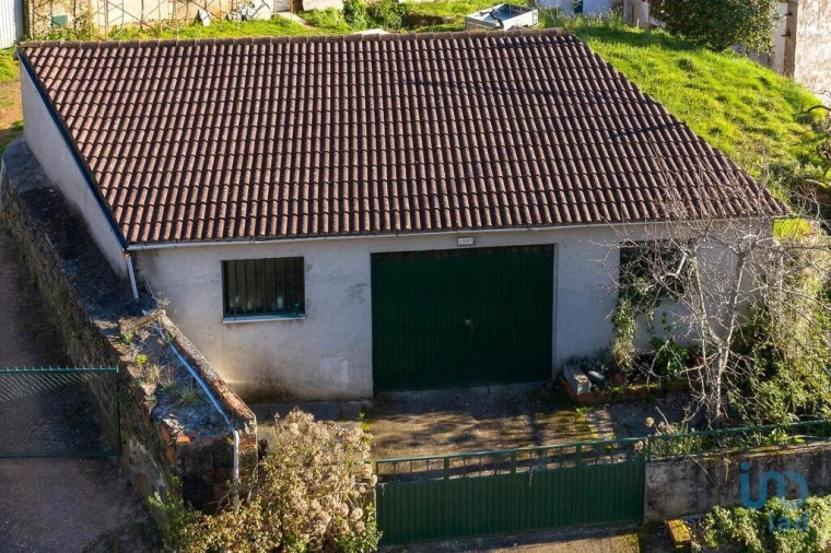 Garagem para Venda em Cadafaz e Colmeal Foto 1
