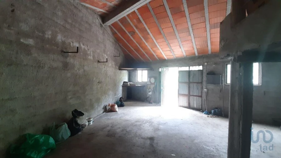 Garagem para Venda em Cadafaz e Colmeal Foto 4
