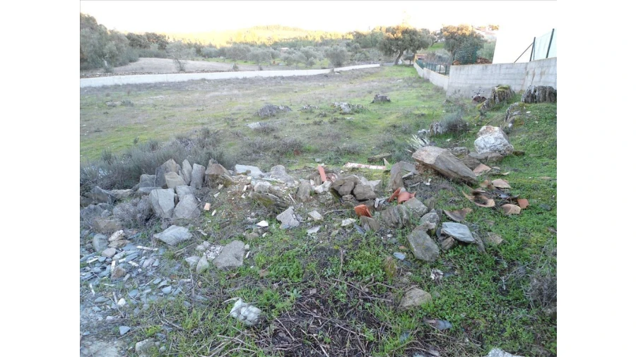 Terreno para Venda em Benquerenças Foto 5