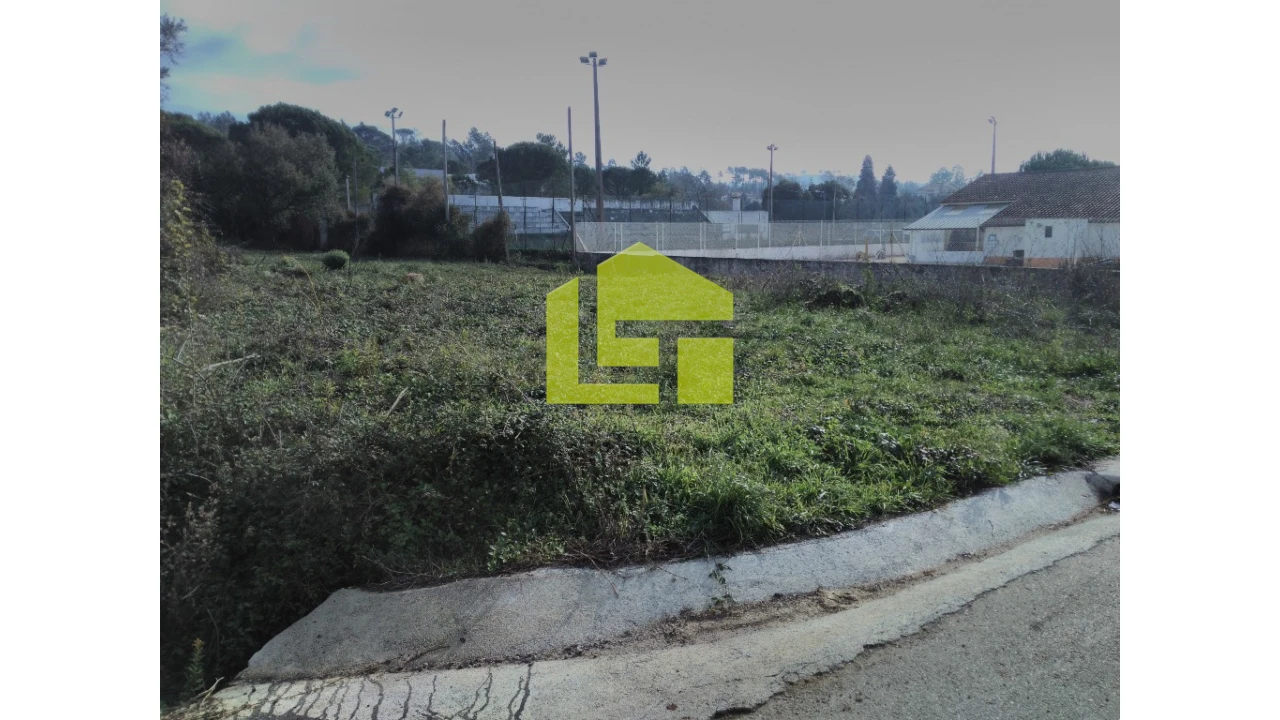 Terreno para Venda em Cernache Foto 3