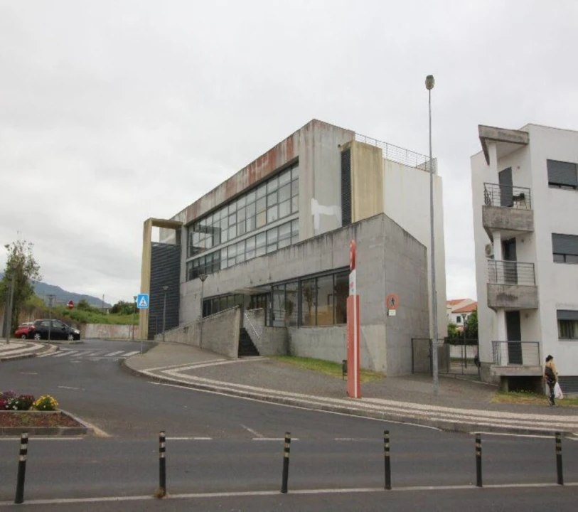Prédio para Venda em Lagoa (Nossa Senhora do Rosario) Foto 1