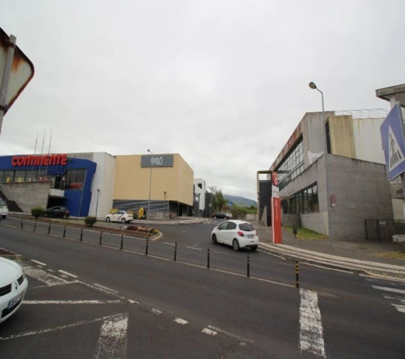 Prédio para Venda em Lagoa (Nossa Senhora do Rosario) Foto 2