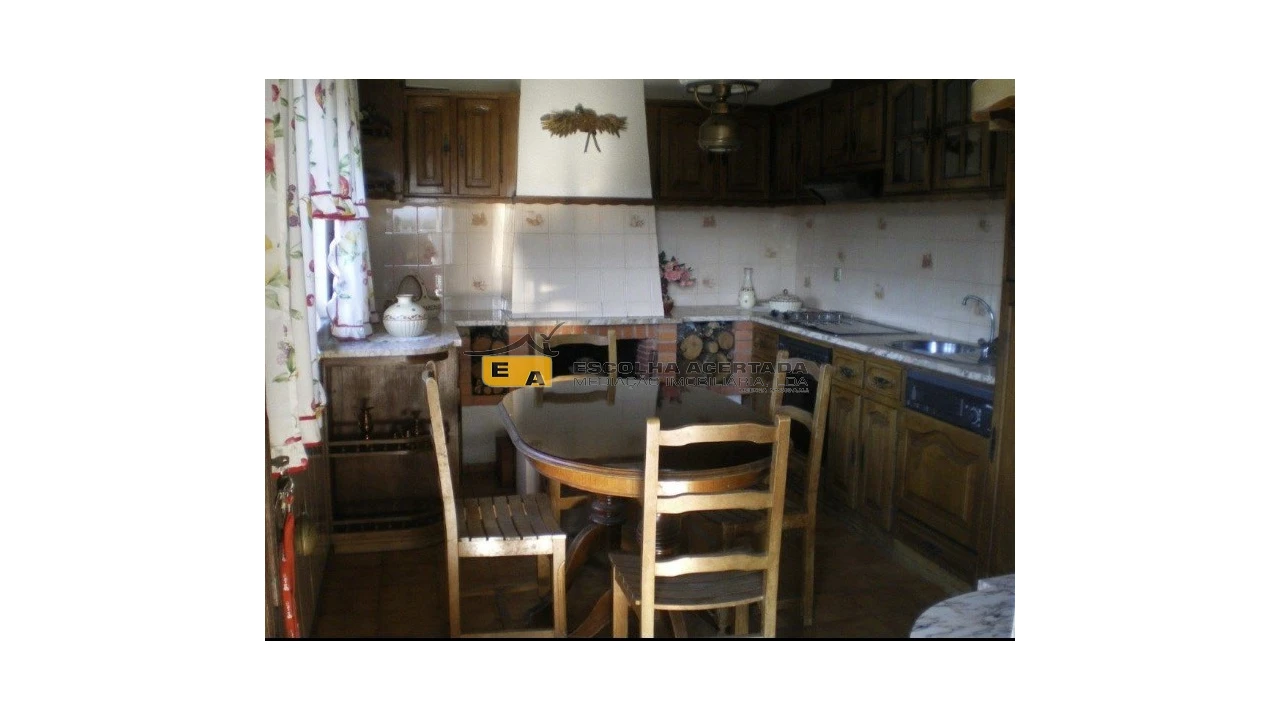 Moradia T3 para Venda em Vila Verde Foto 3