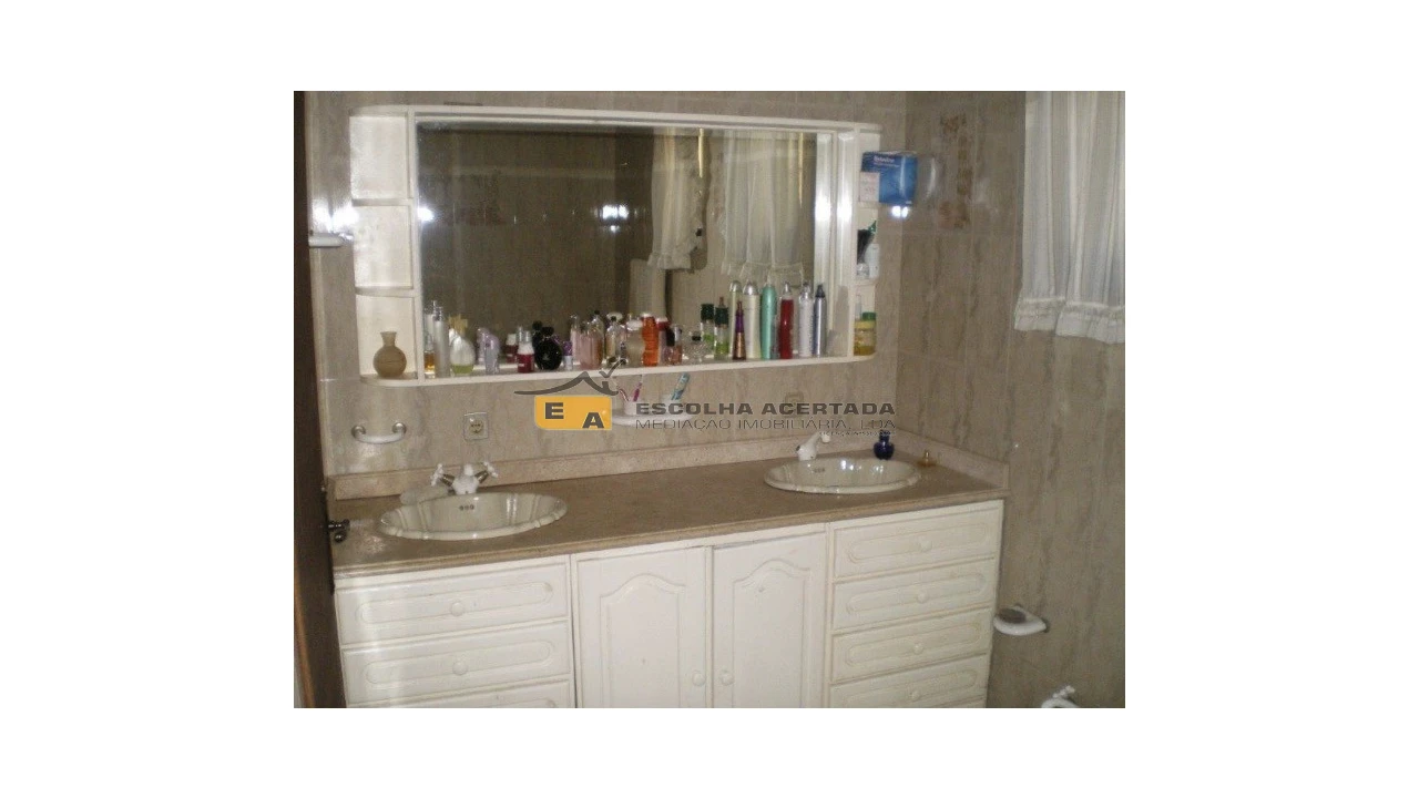 Moradia T3 para Venda em Vila Verde Foto 11