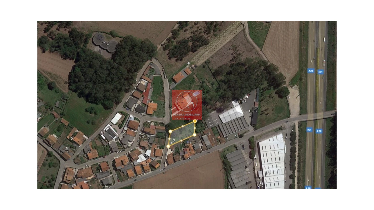 Terreno para Venda em Fajozes Foto 1