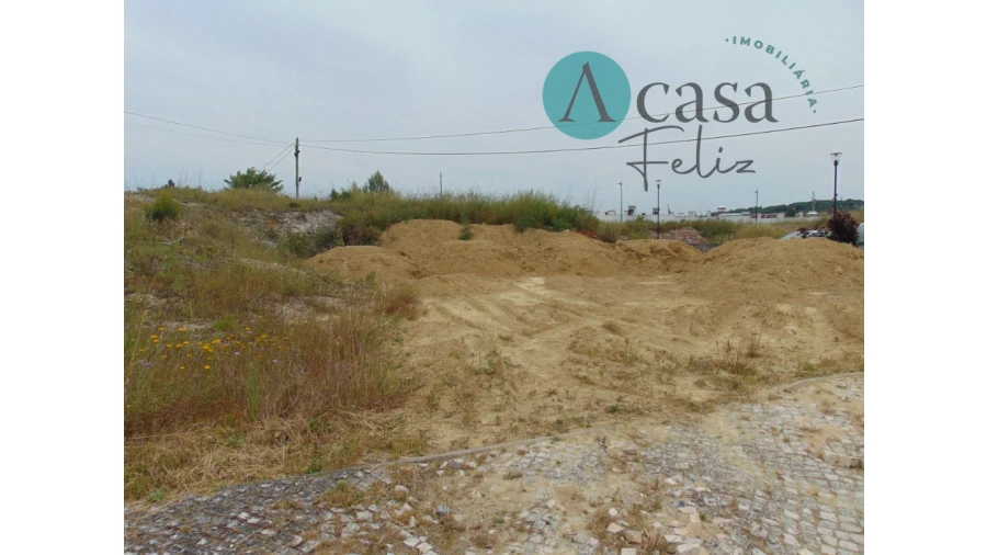 Terreno para Venda em Serra e Junceira Foto 3