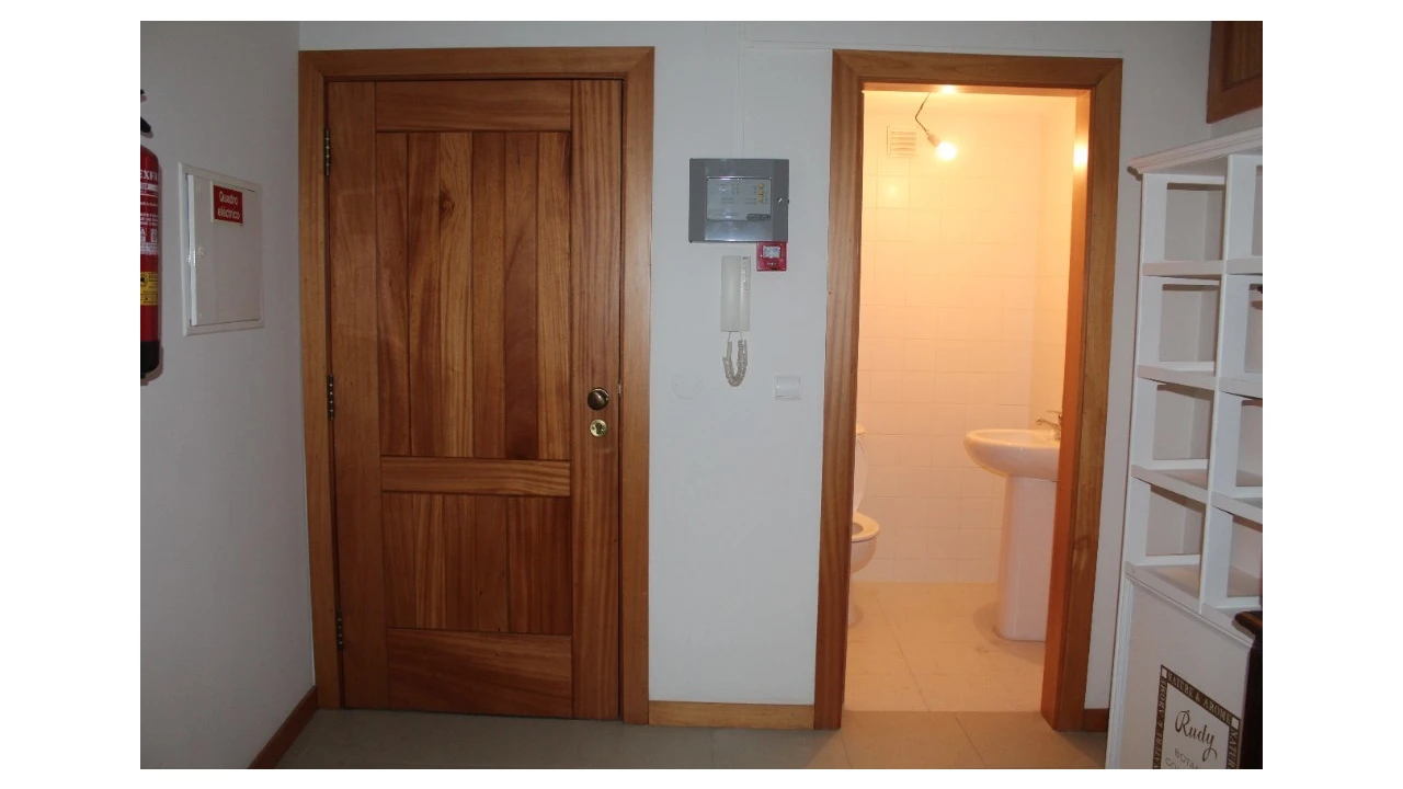 Escritório para Arrendamento em Arcos de Valdevez (São Paio) e Giela Foto 4