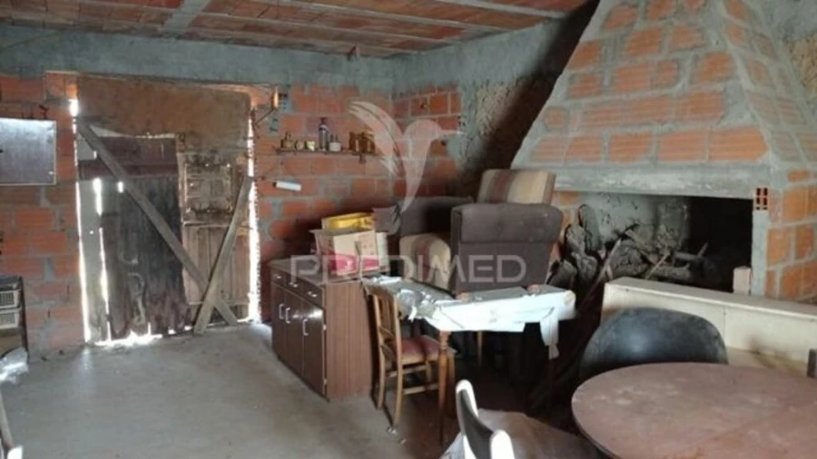 Moradia T4 para Venda em Monte da Pedra Foto 8