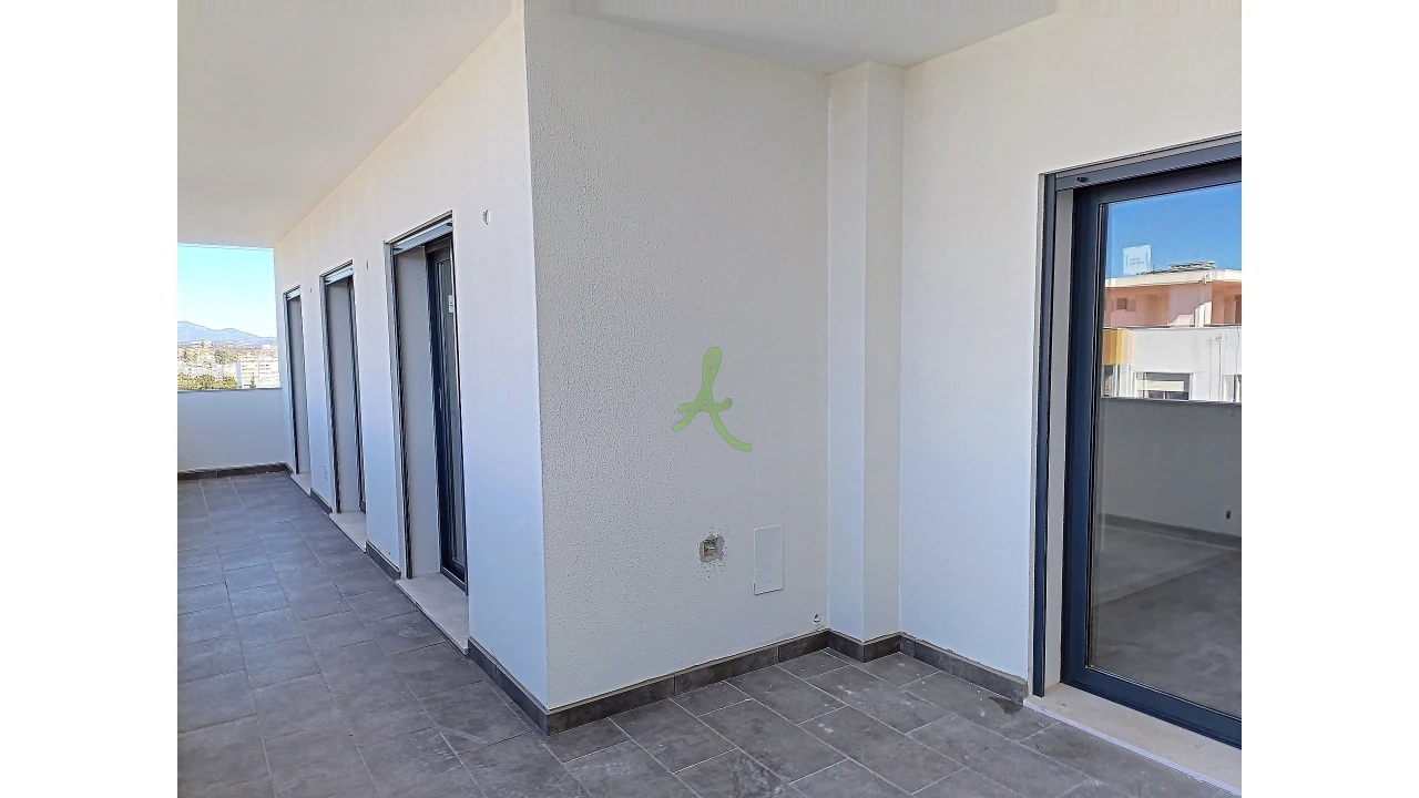 Apartamento T4 para Venda em Portimão Foto 15