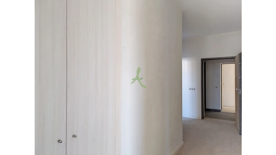 Apartamento T4 para Venda em Portimão Foto 5