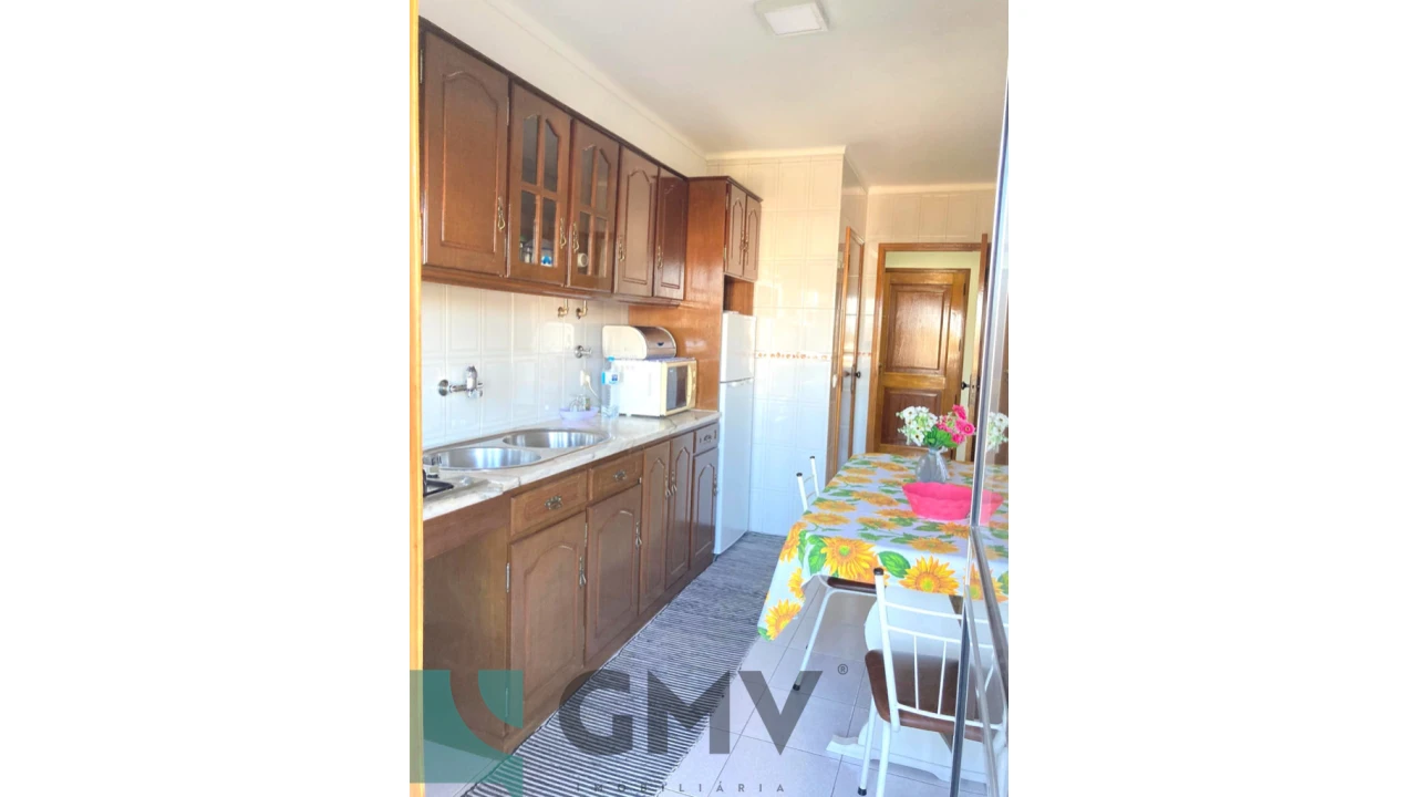 Apartamento T1 para Venda em Caldelas Foto 2
