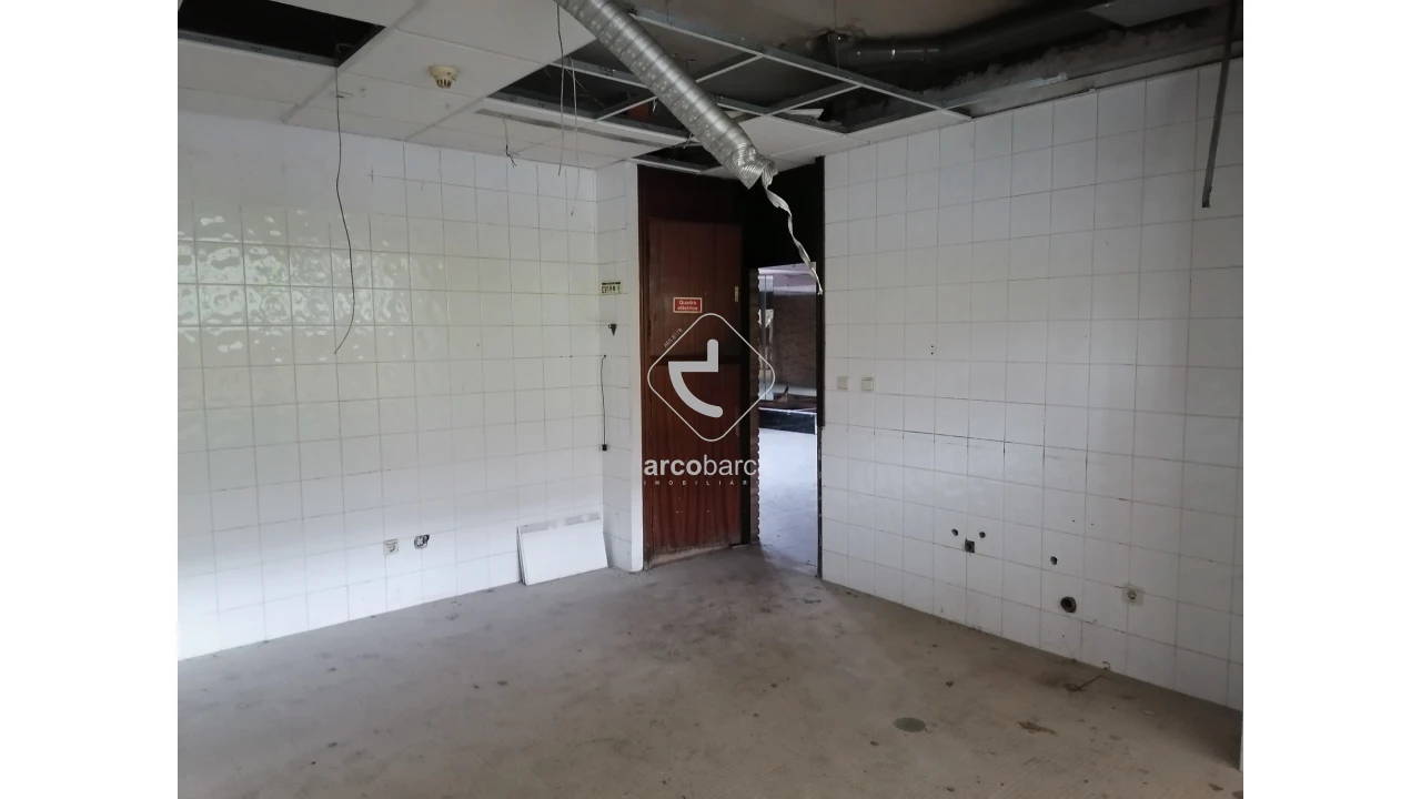 Loja para Venda em Valença, Cristelo Covo e Arão Foto 11