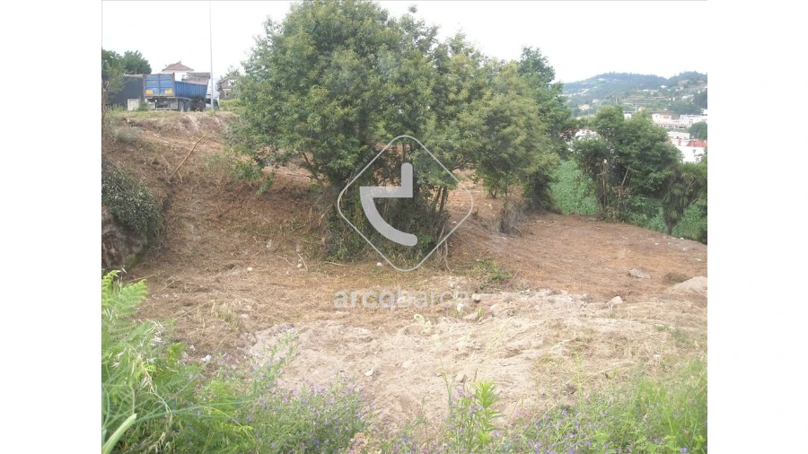 Terreno para Venda em Arcos de Valdevez (São Paio) e Giela Foto 4