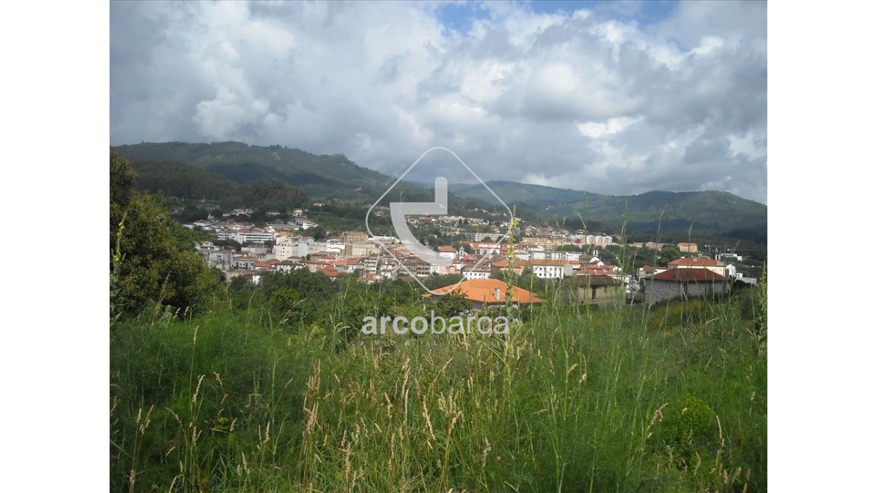 Terreno para Venda em Arcos de Valdevez (São Paio) e Giela Foto 2