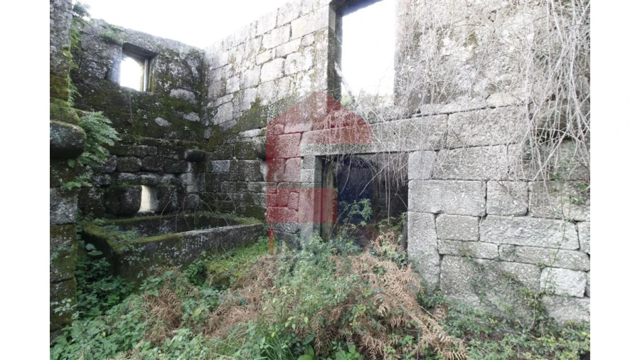 Moradia para Venda em Valbom (São Pedro), Passô e Valbom (São Martinho) Foto 9